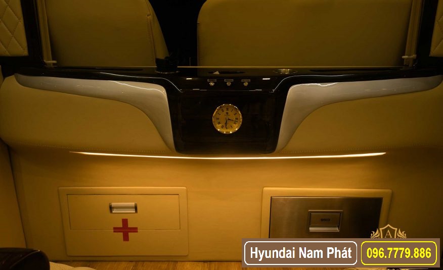 Hyundai Solati Limousine 10 Chỗ Bản Nâng Cấp Hoàn Hảo